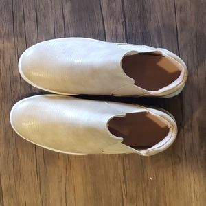 Cushionaire Slip on sneakers